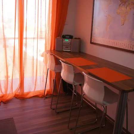 Center Apartman *